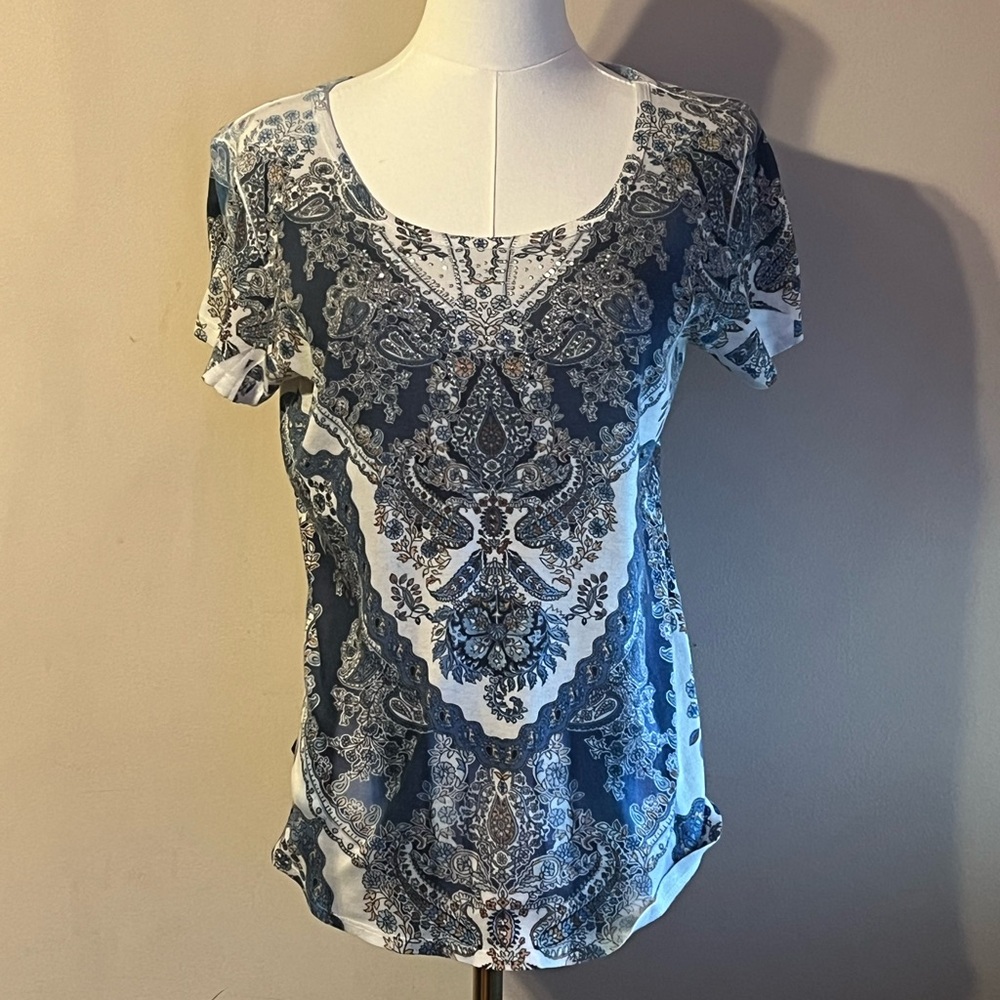 One World Live and Let Live Blue and White Paisley Short Sleeve Top